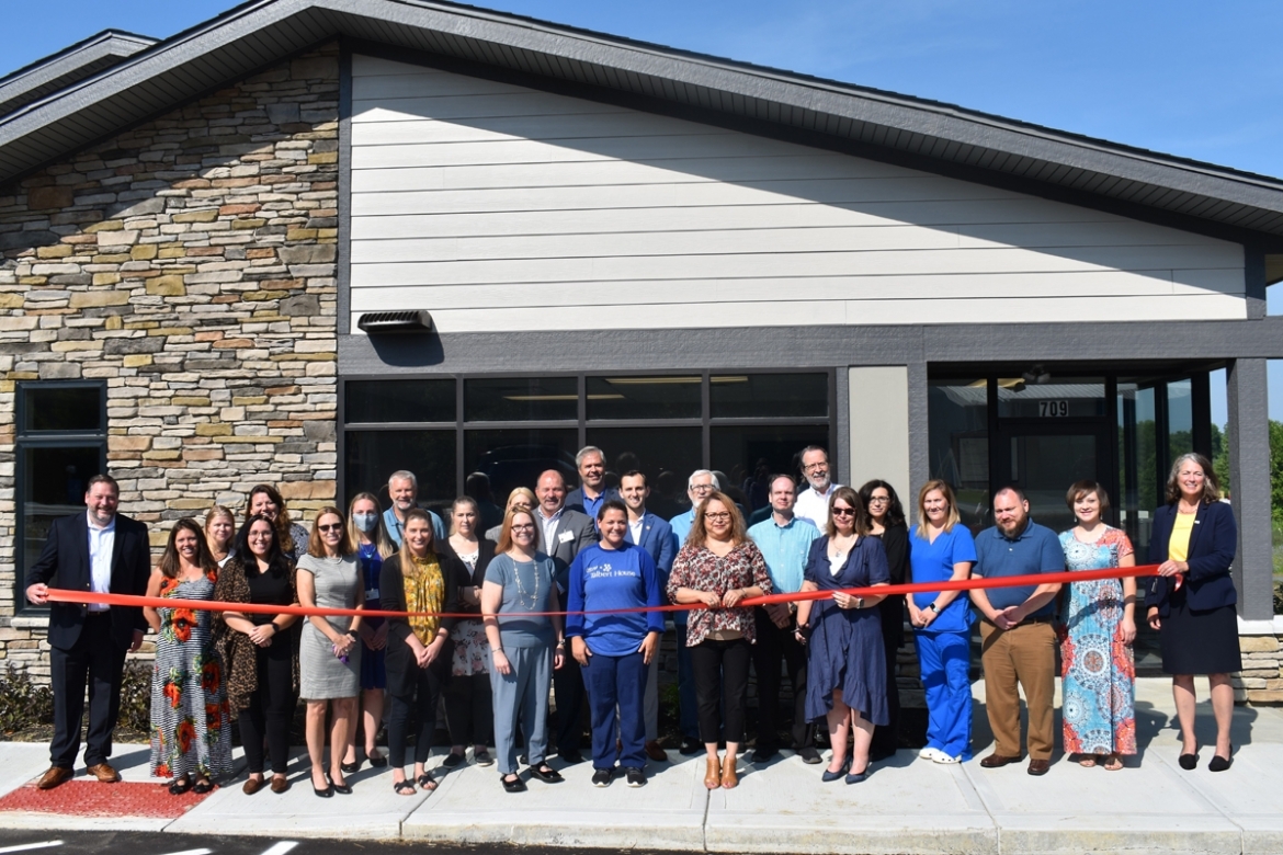 Group at ribbon cutting